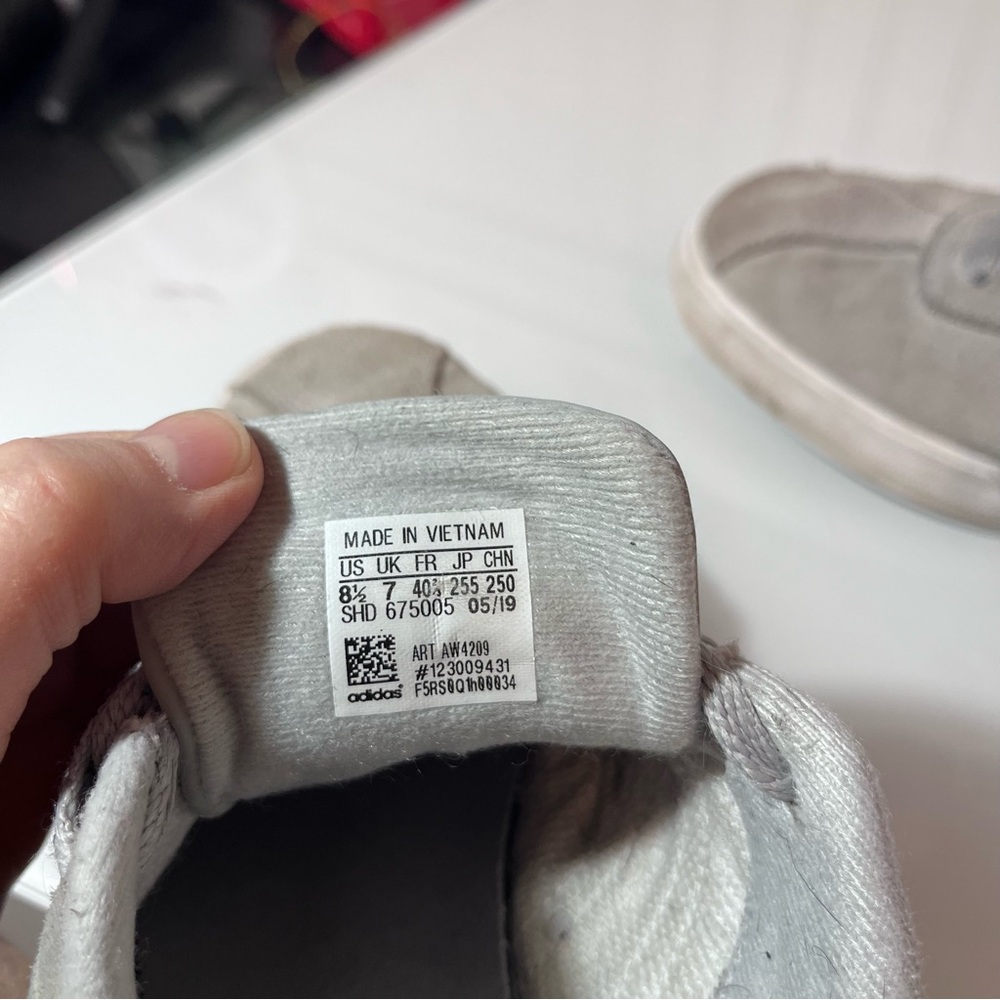 Adidas Women’s Grey Suede Court Sneakers Size 8.5 - Low Top Sporty VL Court 3.0 - Picture 10 of 10